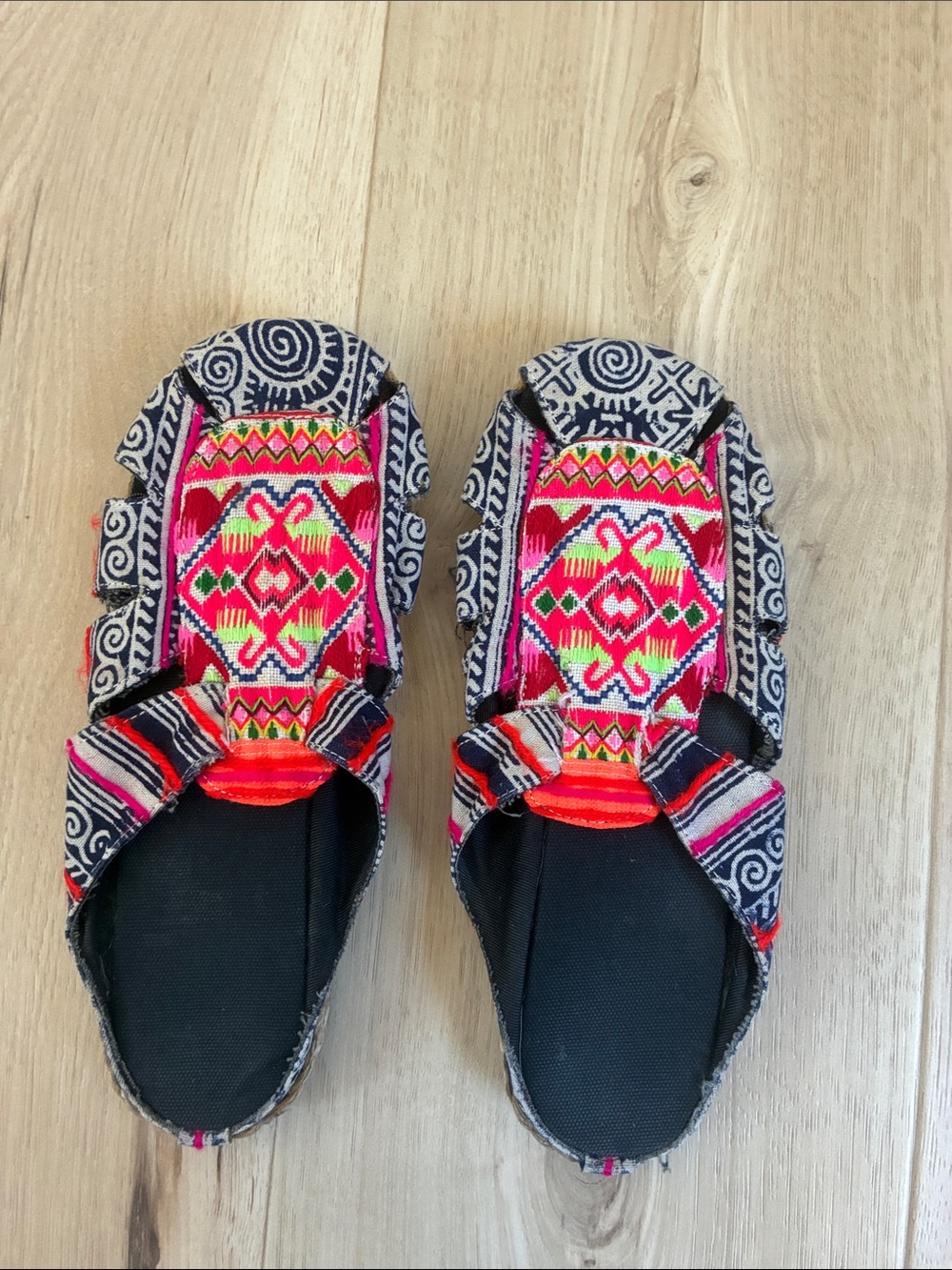 Source Unknown Colorful Pink & Black Tribal Espadrilles